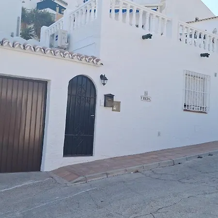 Semesterbostad Lavanda *